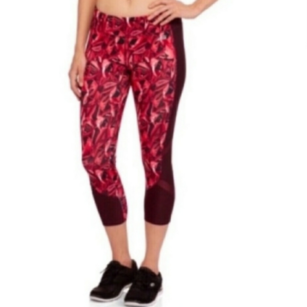 Avia Red & Burgundy Cropped Capri Workout Leggings Sporty Girl S